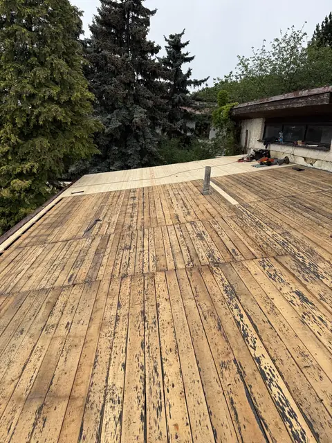 Panenské Břežany · Falcované střechy · Před realizací