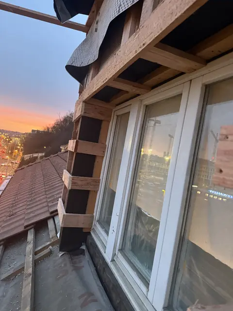 Radlická · Opláštění · Během práce